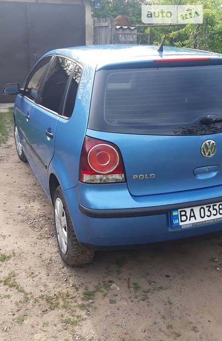 Volkswagen Polo 2007  випуску Кропивницький з двигуном 1.4 л бензин хэтчбек механіка за 5300 долл. 