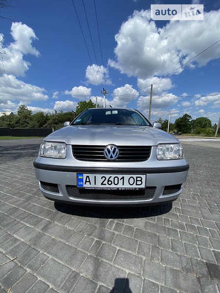 Volkswagen Polo 2000  випуску Київ з двигуном 1 л бензин купе механіка за 3000 долл. 