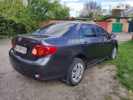 Toyota Corolla 2007  випуску Полтава з двигуном 1.6 л бензин седан механіка за 6500 долл. 