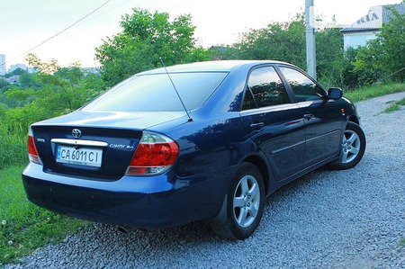 Toyota Camry 2004  випуску Черкаси з двигуном 0 л  седан автомат за 7700 долл. 