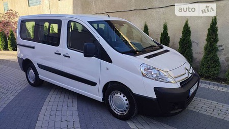 Citroen Jumpy 2009  випуску Львів з двигуном 1.6 л дизель мінівен механіка за 6950 долл. 