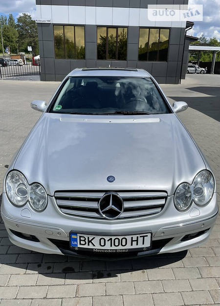 Mercedes-Benz CLK 220 2007  випуску Рівне з двигуном 2.2 л дизель купе автомат за 9000 долл. 