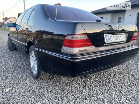 Mercedes-Benz S 280 1995  випуску Луцьк з двигуном 2.8 л  седан автомат за 5599 долл. 