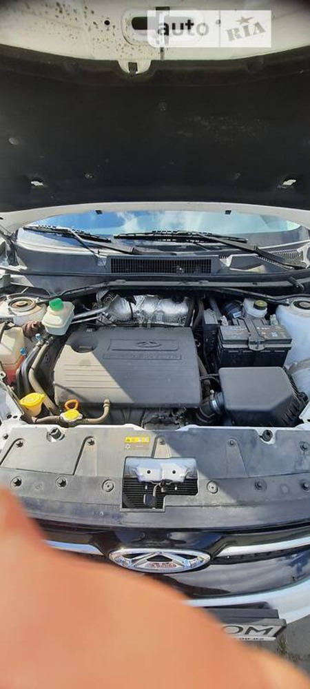 Chery Tiggo 3 2020  випуску Дніпро з двигуном 1.6 л бензин позашляховик механіка за 11000 долл. 