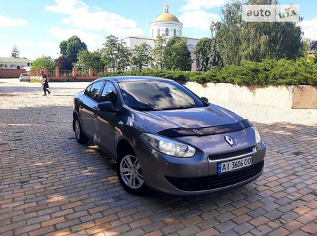 Renault Fluence 2011  випуску Київ з двигуном 0 л  седан механіка за 5499 долл. 