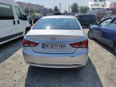 Hyundai Sonata 2013  випуску Рівне з двигуном 2 л газ седан автомат за 7200 долл. 