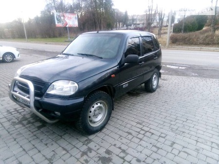 Chevrolet Niva 2008  випуску Львів з двигуном 0 л бензин позашляховик механіка за 5200 долл. 