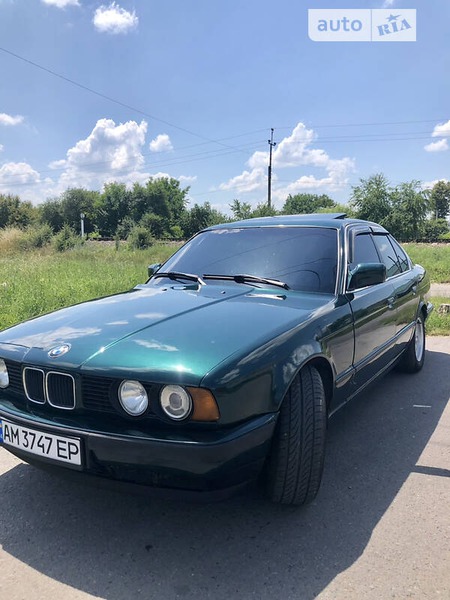 BMW 520 1991  випуску Житомир з двигуном 0 л  седан механіка за 2450 долл. 