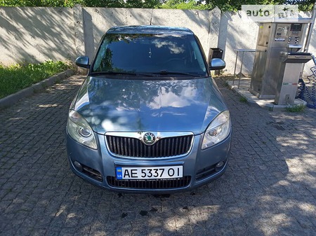 Skoda Fabia 2008  випуску Полтава з двигуном 1.4 л бензин хэтчбек механіка за 4500 долл. 