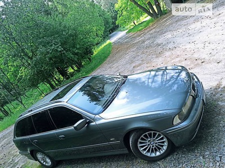 BMW 525 2003  випуску Луцьк з двигуном 2.5 л дизель універсал автомат за 5200 долл. 