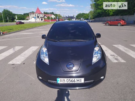 Nissan Leaf 2017  випуску Вінниця з двигуном 0 л електро хэтчбек автомат за 15000 долл. 