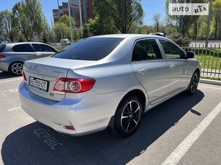 Toyota Corolla 2011  випуску Дніпро з двигуном 1.6 л  седан автомат за 11500 долл. 