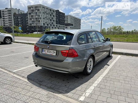 BMW 316 2011  випуску Львів з двигуном 2 л дизель універсал механіка за 9500 долл. 
