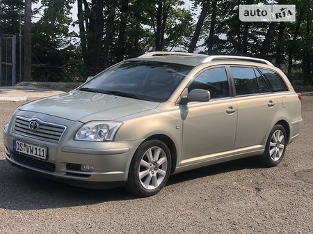 Toyota Avensis 2005  випуску Чернівці з двигуном 1.8 л бензин універсал механіка за 5550 долл. 