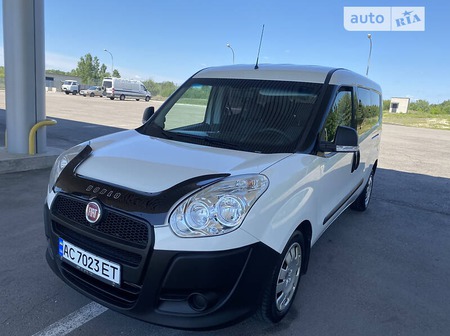 Fiat Doblo 2014  випуску Луцьк з двигуном 1.6 л дизель мінівен механіка за 7650 долл. 