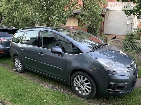 Citroen C4 Picasso 2011  випуску Львів з двигуном 2 л дизель мінівен механіка за 8500 долл. 