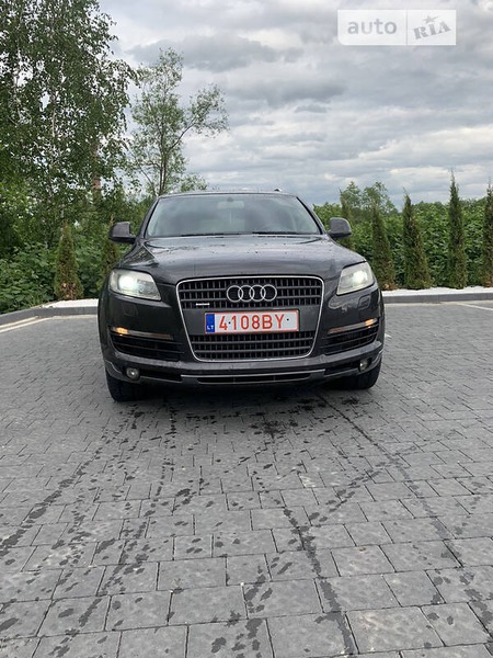 Audi Q7 2005  випуску Івано-Франківськ з двигуном 3 л дизель позашляховик автомат за 8900 долл. 