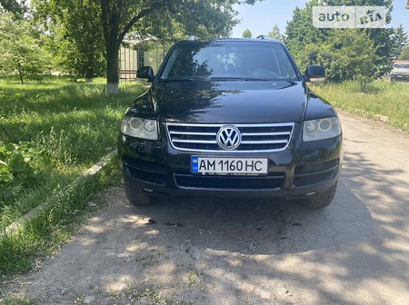 Volkswagen Touareg 2006  випуску Черкаси з двигуном 2.5 л дизель позашляховик автомат за 7200 долл. 