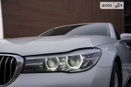 BMW 730 2017  випуску Київ з двигуном 0 л бензин седан автомат за 49500 долл. 