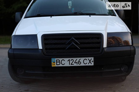 Citroen Jumpy 2005  випуску Львів з двигуном 2 л дизель мінівен механіка за 4500 долл. 