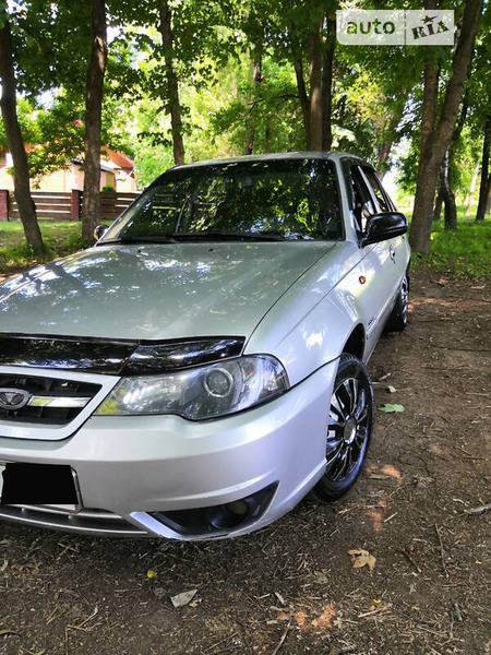 Daewoo Nexia 2012  випуску Івано-Франківськ з двигуном 1.6 л бензин седан механіка за 2700 долл. 