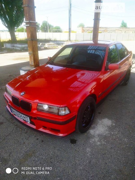 BMW 318 1994  випуску Одеса з двигуном 0 л  седан  за 2999 долл. 