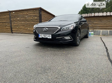 Hyundai Sonata 2015  випуску Київ з двигуном 2 л газ седан автомат за 9000 долл. 