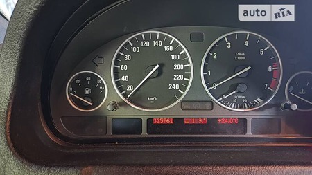 BMW X5 2001  випуску Кропивницький з двигуном 4.4 л  позашляховик автомат за 9500 долл. 