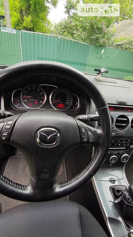 Mazda 6 2006  випуску Черкаси з двигуном 2 л бензин седан механіка за 4600 долл. 
