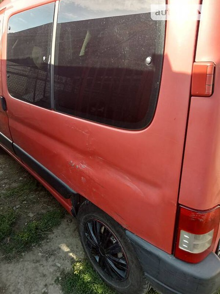 Citroen Berlingo 2006  випуску Івано-Франківськ з двигуном 1.6 л дизель мінівен механіка за 3600 долл. 