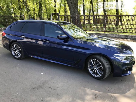 BMW 540 2017  випуску Київ з двигуном 0 л бензин універсал автомат за 55000 долл. 