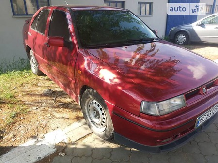 Seat Toledo 1992  випуску Львів з двигуном 1.6 л  ліфтбек механіка за 1500 долл. 