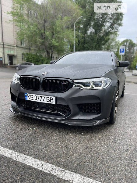 BMW M5 2019  випуску Дніпро з двигуном 4.4 л бензин седан автомат за 105000 долл. 