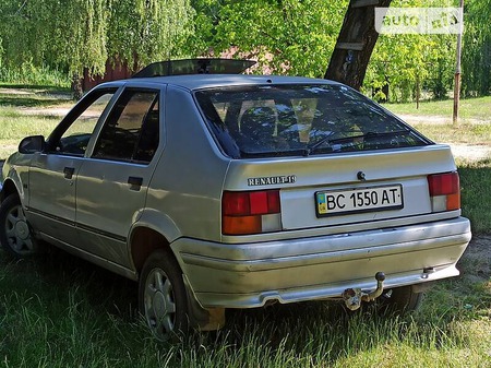 Renault 19 1997  випуску Львів з двигуном 1.4 л  хэтчбек механіка за 950 долл. 