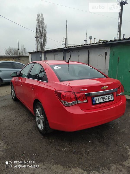 Chevrolet Cruze 2014  випуску Київ з двигуном 1.4 л бензин седан автомат за 7700 долл. 