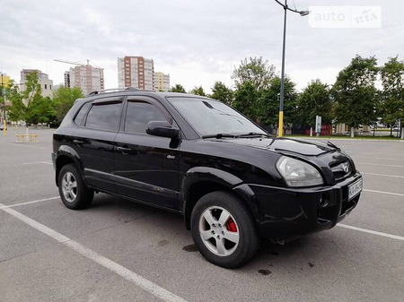 Hyundai Tucson 2008  випуску Київ з двигуном 0 л  позашляховик автомат за 7700 долл. 