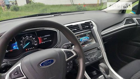 Ford Fusion 2015  випуску Херсон з двигуном 2.5 л бензин седан автомат за 9000 долл. 