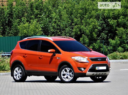 Ford Kuga 2012  випуску Дніпро з двигуном 2 л дизель позашляховик автомат за 12900 долл. 