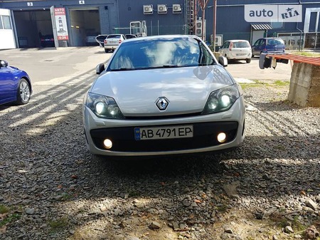 Renault Laguna 2010  випуску Вінниця з двигуном 2 л дизель хэтчбек механіка за 7499 долл. 