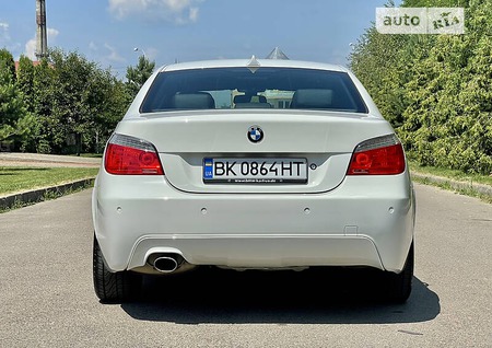 BMW 525 2009  випуску Рівне з двигуном 2 л дизель седан автомат за 11750 долл. 