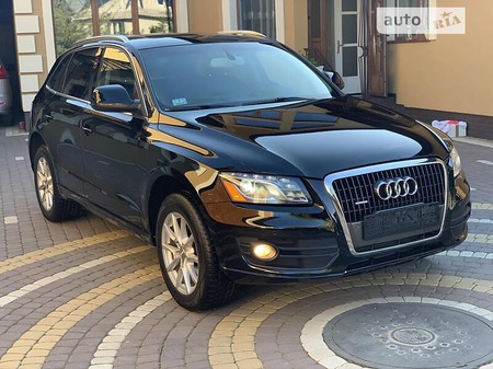 Audi Q5 2011  випуску Івано-Франківськ з двигуном 2 л бензин позашляховик автомат за 14850 долл. 