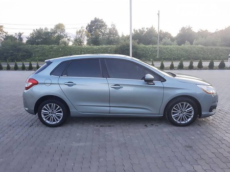 Citroen C4 2011  випуску Львів з двигуном 1.6 л дизель хэтчбек  за 7200 долл. 