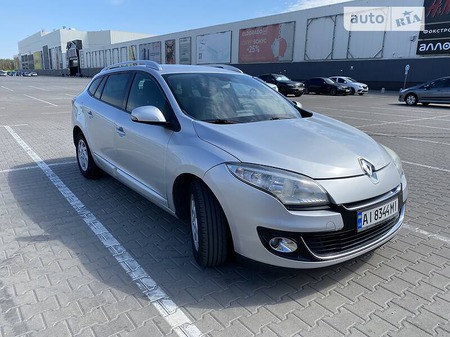 Renault Megane 2012  випуску Київ з двигуном 1.6 л  універсал механіка за 7200 долл. 