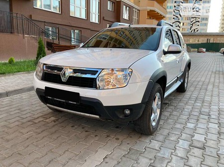 Dacia Duster 2011  випуску Київ з двигуном 1.6 л  позашляховик механіка за 9450 долл. 