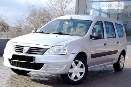 Dacia Logan 2011  випуску Київ з двигуном 1.6 л бензин універсал механіка за 5499 долл. 