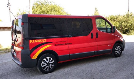 Renault Trafic 2005  випуску Тернопіль з двигуном 1.9 л дизель універсал механіка за 7750 долл. 