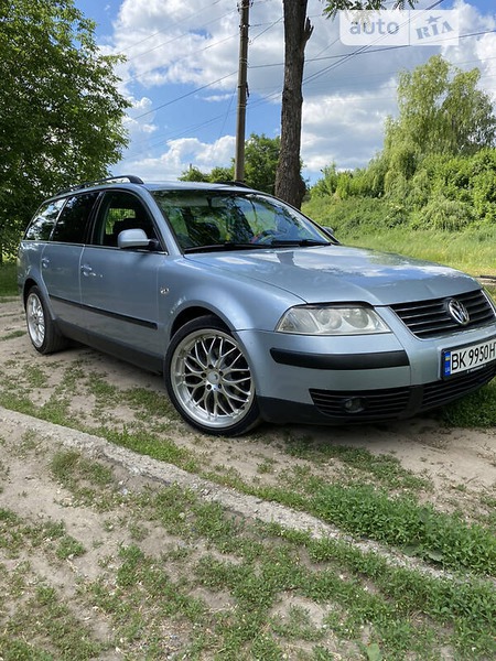 Volkswagen Passat 2001  випуску Суми з двигуном 1.9 л дизель універсал механіка за 4900 долл. 