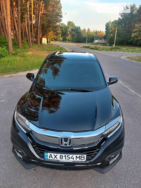 Honda HR-V 2019  випуску Полтава з двигуном 1.8 л бензин позашляховик автомат за 17200 долл. 