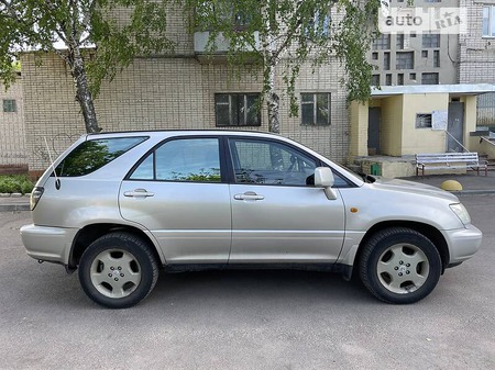 Lexus RX 300 2001  випуску Харків з двигуном 3 л бензин позашляховик автомат за 6700 долл. 