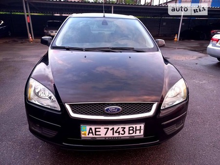 Ford Focus 2007  випуску Дніпро з двигуном 2 л бензин седан механіка за 5300 долл. 